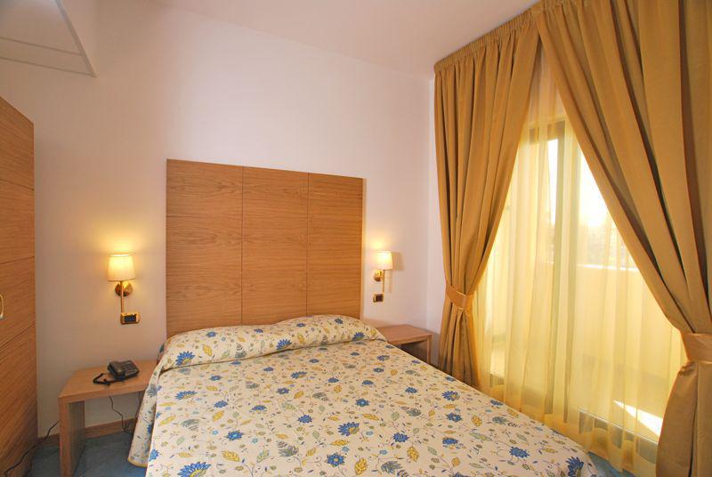 City Hotel Casoria Exterior photo